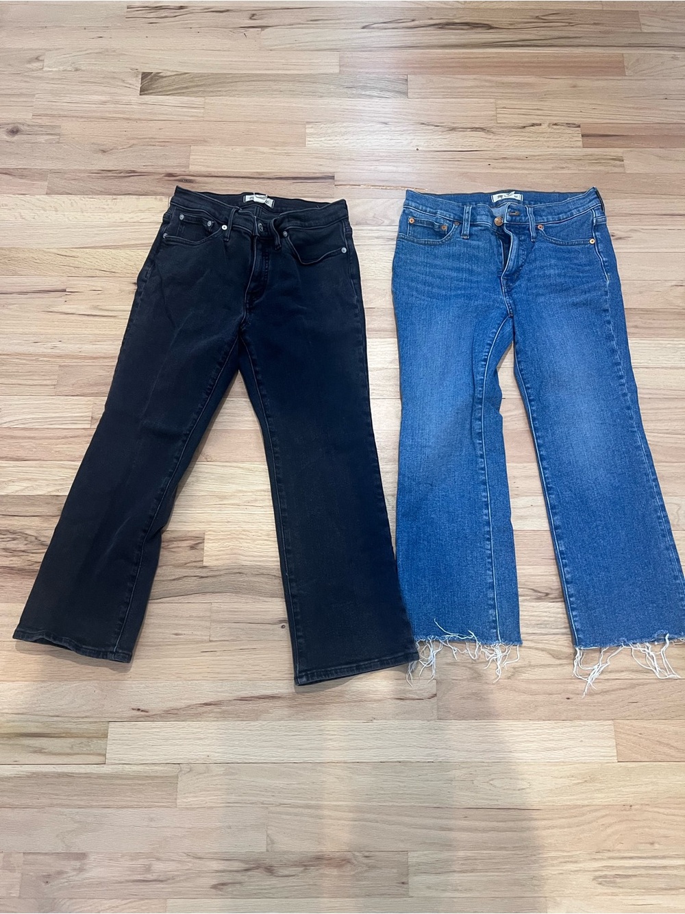 Bundle of Madewell Women’s High-Rise Straight Jeans - Black and Blue
